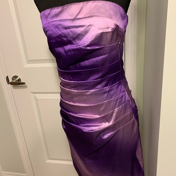 Le chateau Dress In size M. - Picture 4 of 12